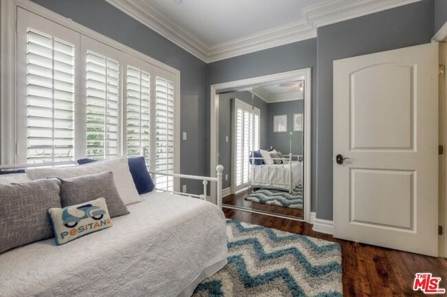 Building Photo - 11578 Iowa Ave