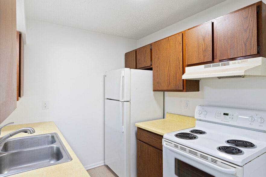 Building Photo - Parkside Apartments