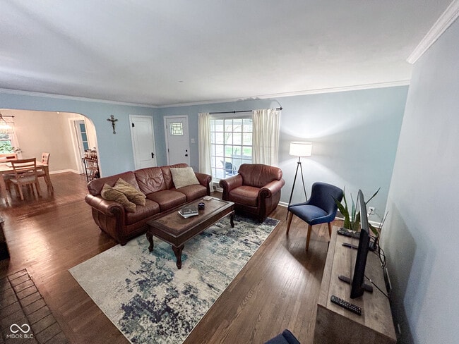 Building Photo - 5805 Norwaldo Ave