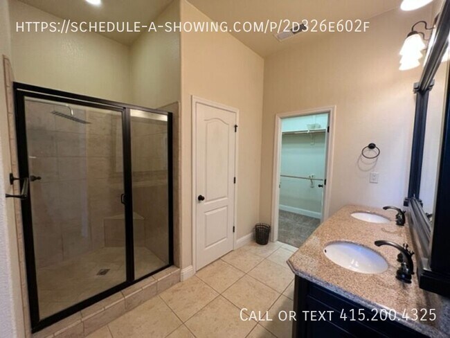 Building Photo - 5967 E Via Peccio Dr