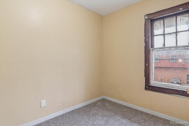 Building Photo - 5421 Toledo St