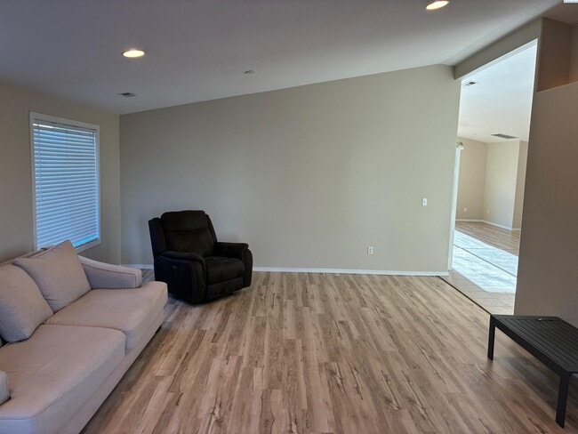 Building Photo - Great Back Yard! Lawn Care Included