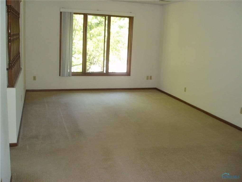 Living Room - 2256 Rockspring Rd