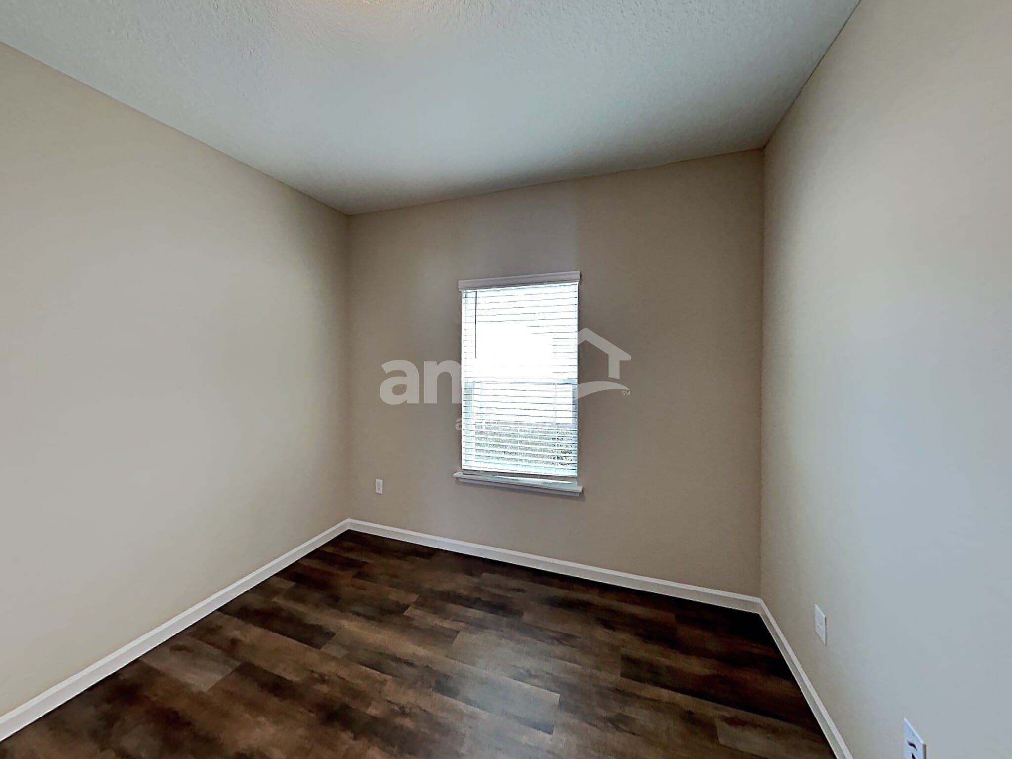Building Photo - 244 Hemlock Pt