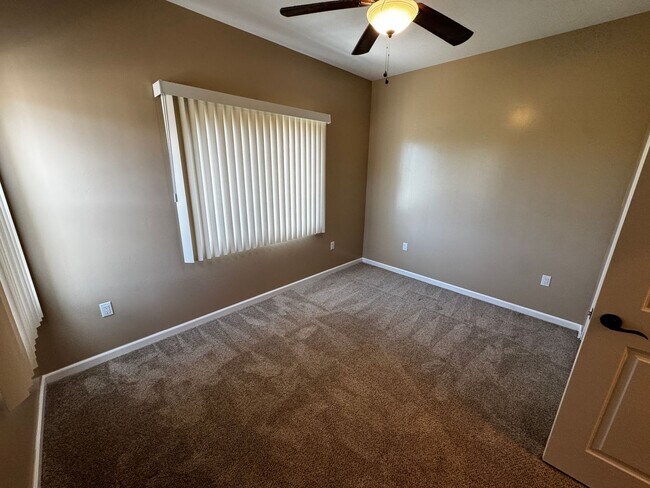 Building Photo - 5 Bedroom Home in El Cajon