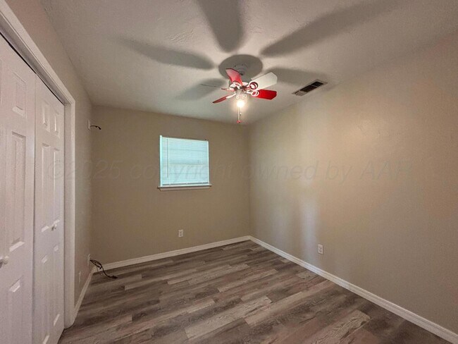 Building Photo - 5102 Benton Dr