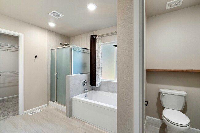 Building Photo - 4350 Nettle Dr SE