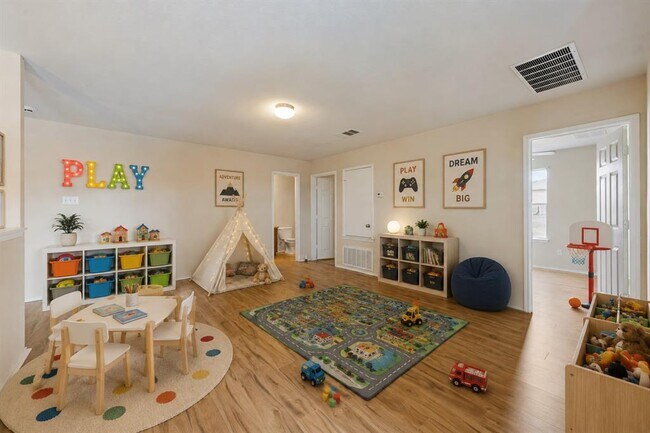 Building Photo - 13405 Lismore Ln