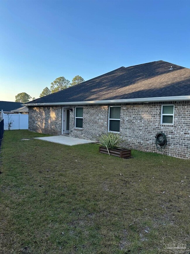Building Photo - 7299 Gordon Evans Rd