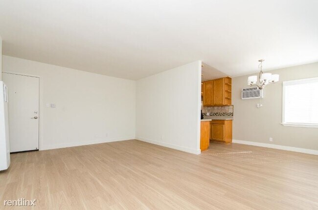 Building Photo - 3724 Inglewood Blvd