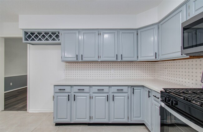 Building Photo - 2106 Spyglass Dr