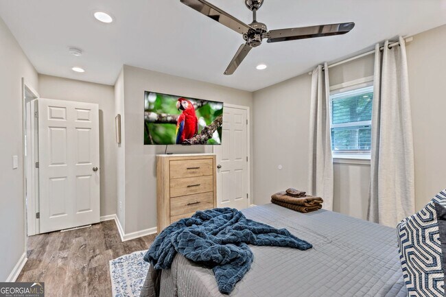 Building Photo - 3590 Ponderosa Ln