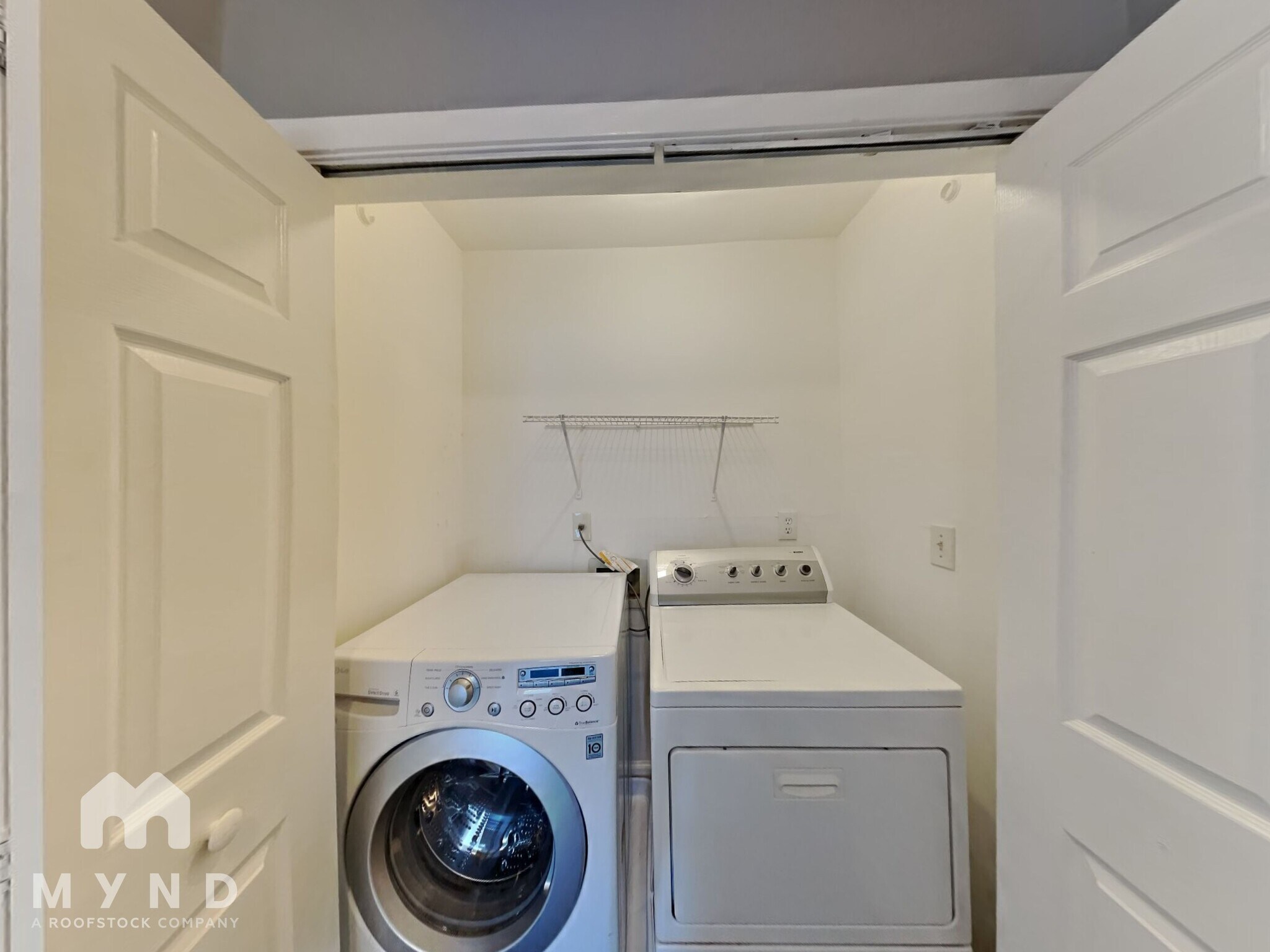 Building Photo - 3588 Kennesaw Station Dr