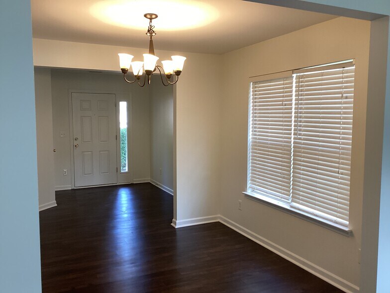 Building Photo - 2809 Reid Meadows Dr