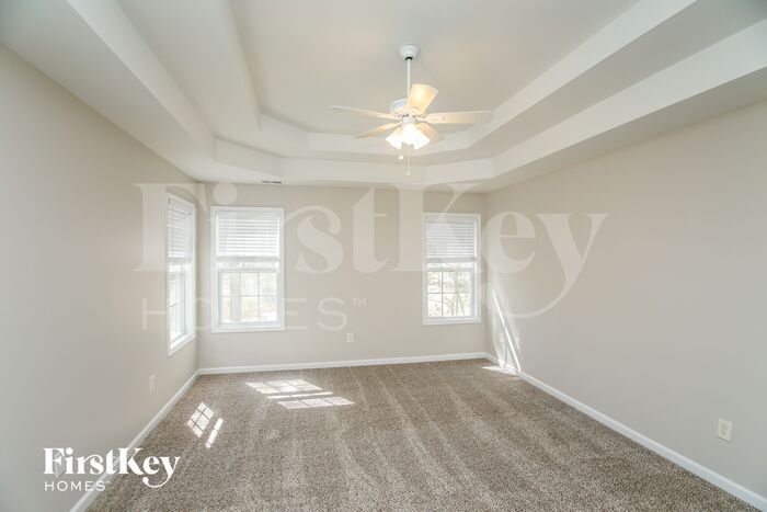 Building Photo - 5631 Waldens Farm Dr