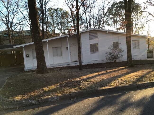 Building Photo - Pleasant Valley house for rent wlr