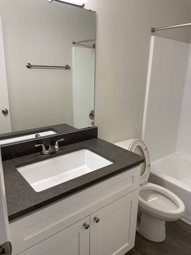 Building Photo - 158 Harvest Dr