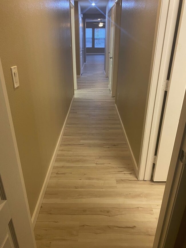 Building Photo - 3408 Conterra Park Ave