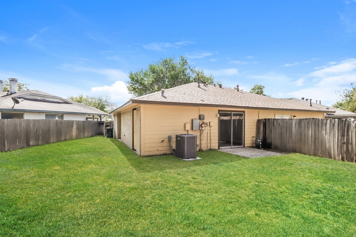 Building Photo - 3117 Oak Rock