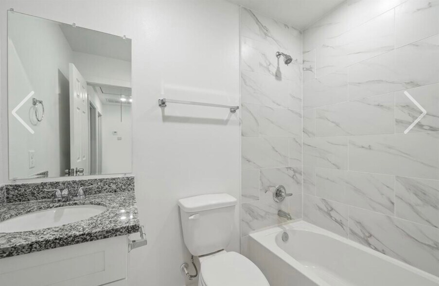 Building Photo - 7813 Laura Koppe Rd