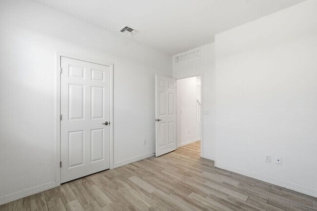 Building Photo - 13184 E Apex Mine Wy