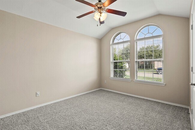 Building Photo - 1703 Twin Hills Way