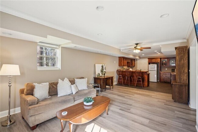 Building Photo - 7115 Doncaster Ct