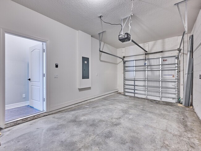 Building Photo - 1810 Celebration Dr