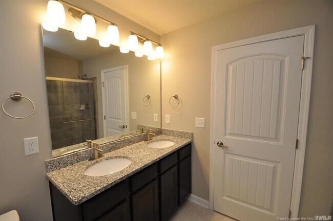 Building Photo - 209 Brier Crossings Loop