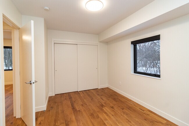 Second bedroom or office, upper - 5590 Harding Ln