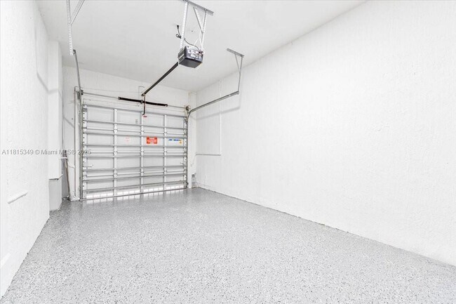 Building Photo - 3420 W 92nd Pl