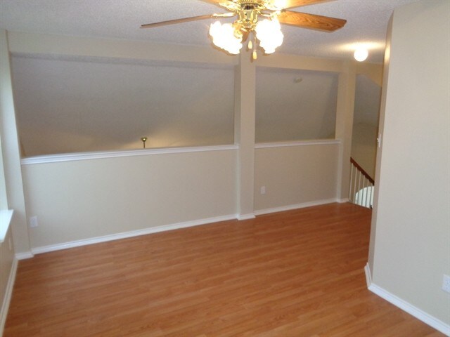 Building Photo - 5820 Vista Glen Ln