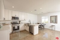 Building Photo - 7413 Jamieson Ave