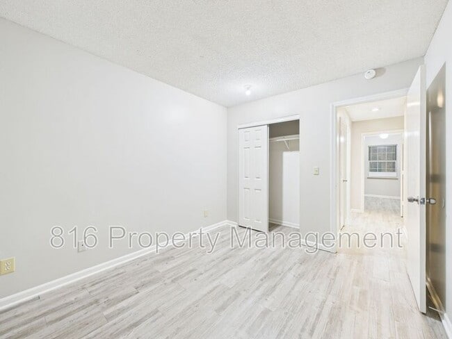 Building Photo - 7939 NW 79th Pl
