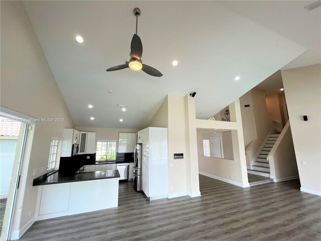 Building Photo - 1127 Laguna Springs Dr