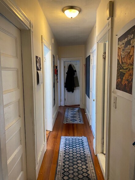 Building Photo - 161 Beacon St