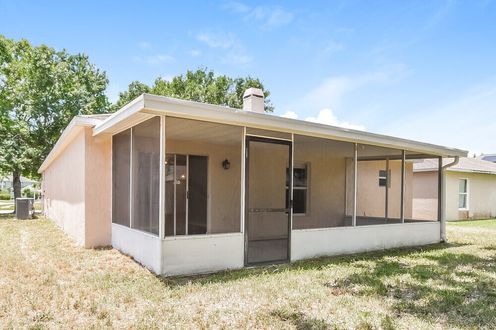 Building Photo - 4205 Iveyglen Ave