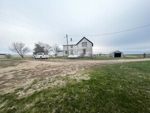 Building Photo - Exit 350 Acreage between Sioux Falls and M...