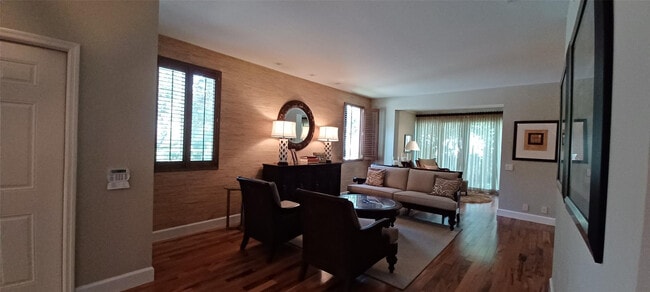 Building Photo - 6688 Via Regina