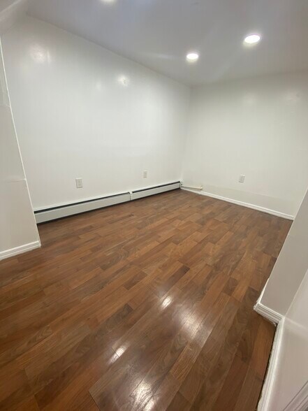 Building Photo - 1108 Paterson Plank Rd