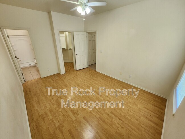 Building Photo - 1418 S Mississippi Ave