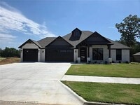 Building Photo - Luxury Home for lease near Arkansas College of Osteopathic Medicine (ARCOM)