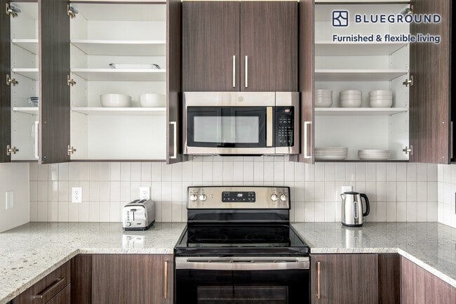 Building Photo - 3000 Pearl Pkwy