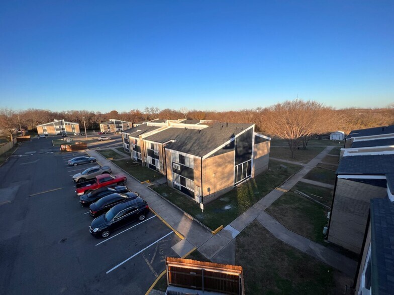 Blue Sky Apartments 115 Monroe St NE Ardmore OK 73401 Apartment Finder