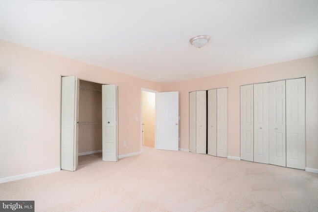 Building Photo - 10601 Greta Lynn Ct