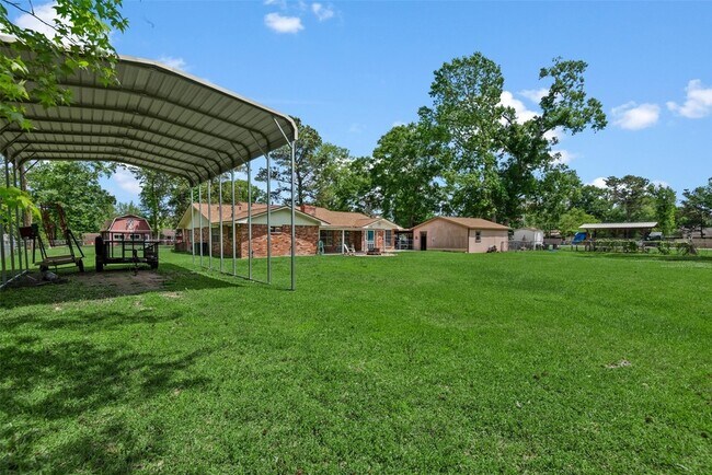 Building Photo - 24338 Redbud Ave