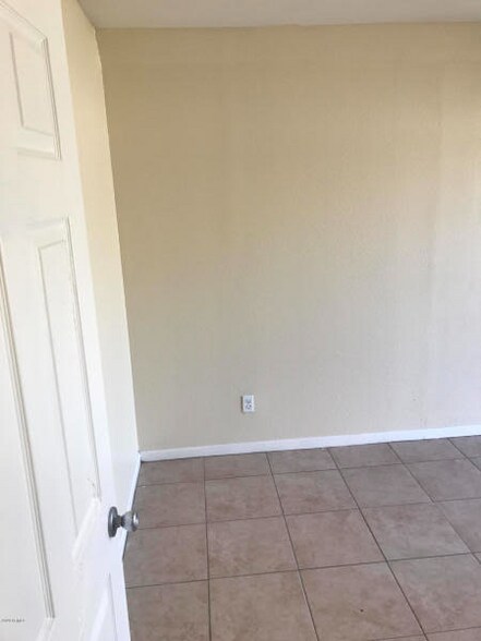 Building Photo - 235 N 93rd St