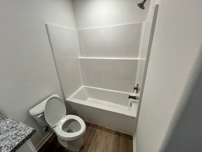 Building Photo - 964 Waterford Ln