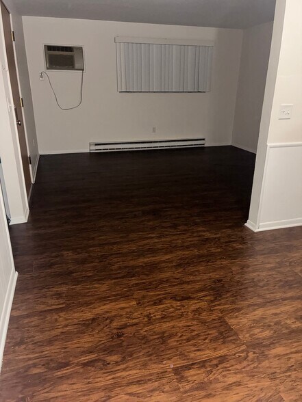 Building Photo - 3947 W Sylvania Ave