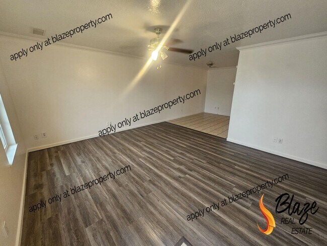 Building Photo - Corner Lot? Check! Dishwasher? Double Check! Your Awesome 3-Bed Home Awaits!